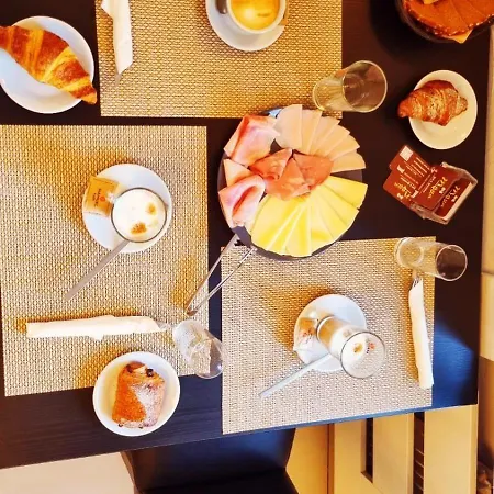 Konukevi Maya Merano